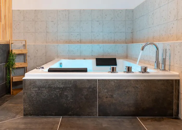 Appartement Premium Jacuzzi Terrasse Climatisation